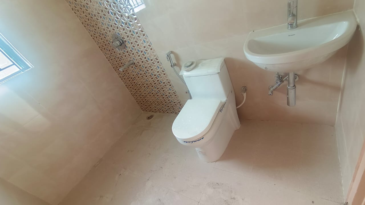 Unfurnished 3bhk in Barowari, Uzan Bazar, Guwahati, Assam, India for Rent